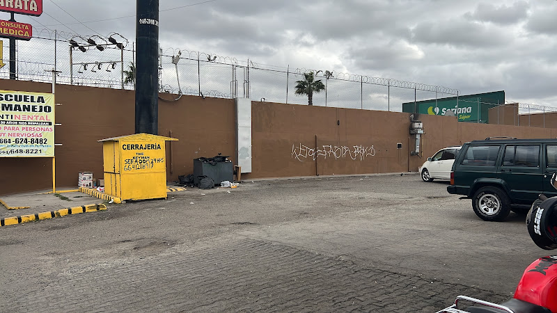 escuela de manejo Tecate