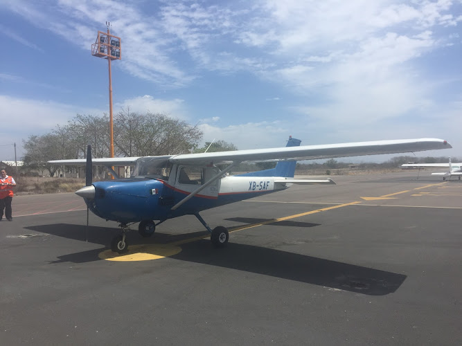 escuela de aviación Mazatlán