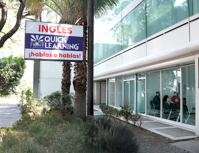 escuela de inglés Benito Juárez