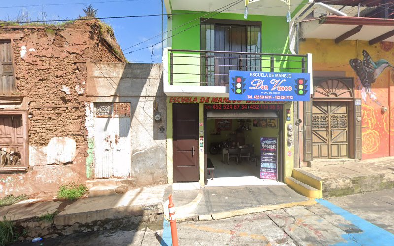 escuela de manejo Uruapan