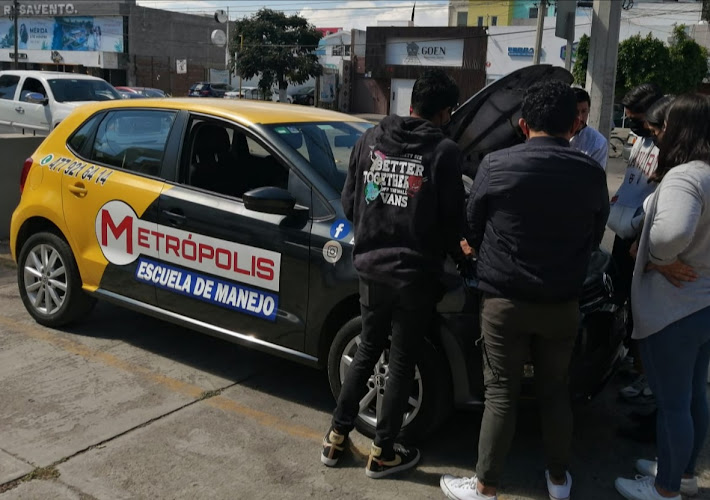 escuela de manejo León