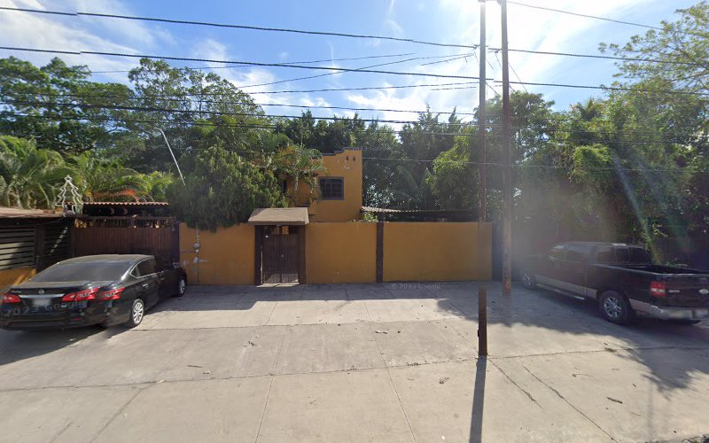 escuela de manejo Comala