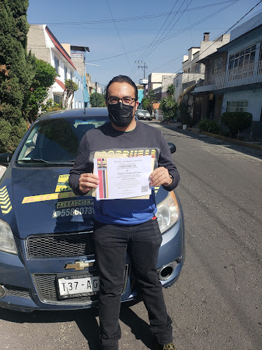 escuela de manejo Nezahualcóyotl