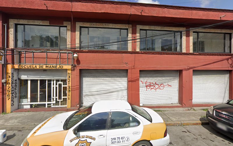 escuela de manejo Ayala