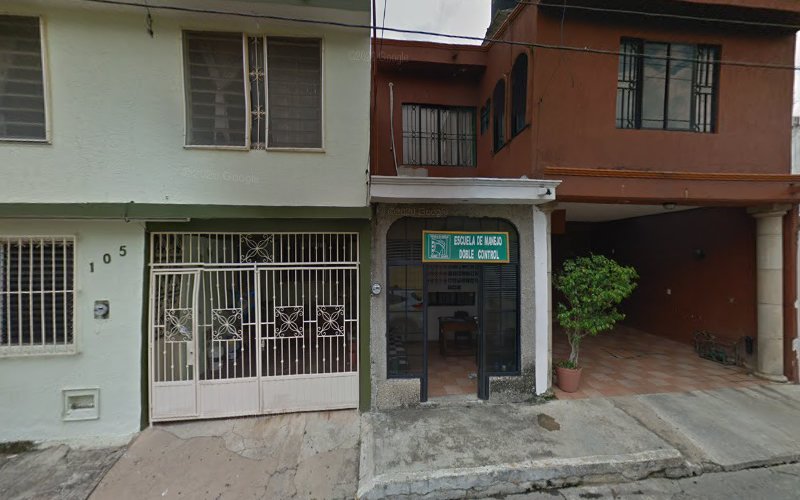 escuela de manejo Jalpa de Méndez